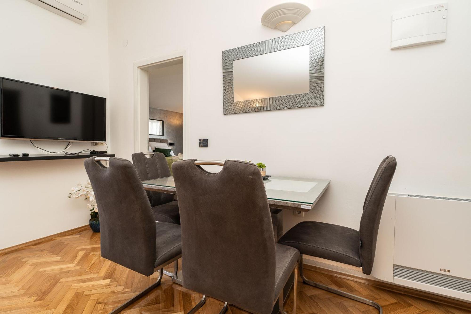 Apartments Dalmatia (Adults Only) Privlaka  Ngoại thất bức ảnh