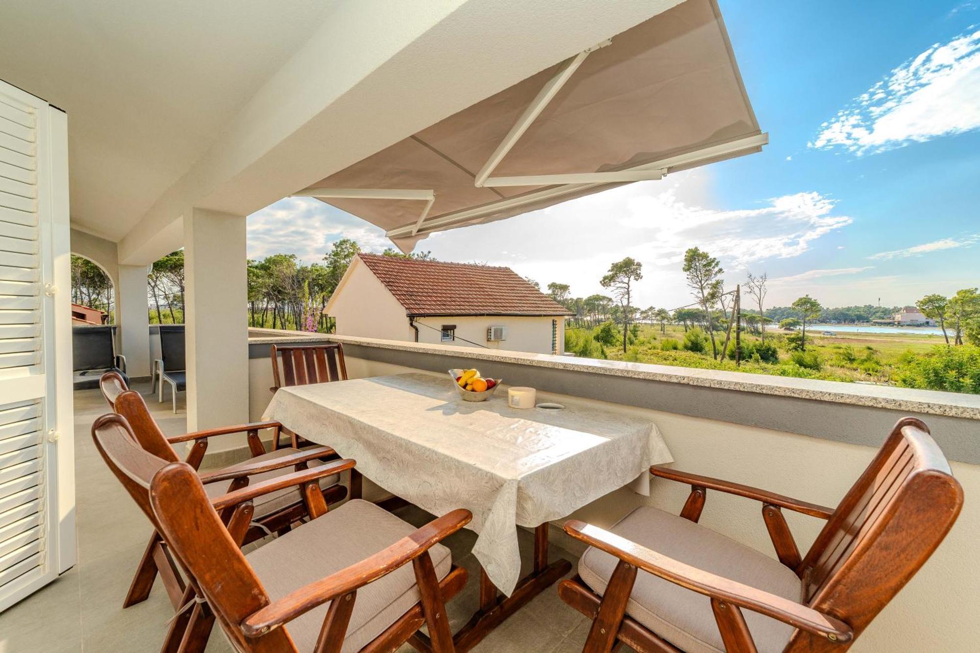 Apartments Dalmatia (Adults Only) Privlaka  Ngoại thất bức ảnh