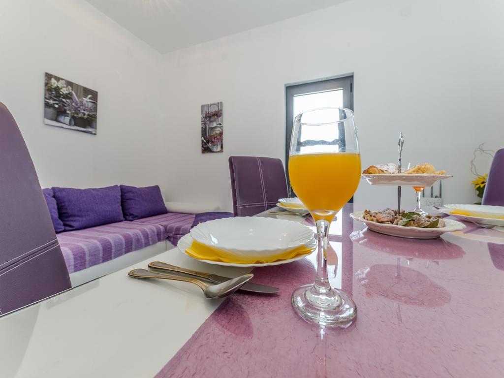 Apartments Dalmatia (Adults Only) Privlaka  Ngoại thất bức ảnh