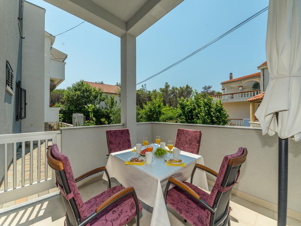 Apartments Dalmatia (Adults Only) Privlaka  Ngoại thất bức ảnh